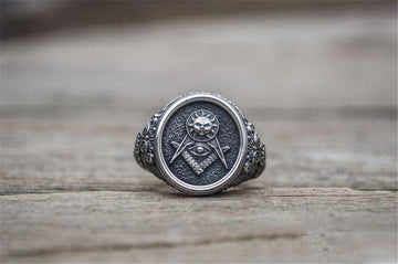 Best Gifts - Vintage Men's Templar Masonic Signet Ring - The Jewellery Supermarket